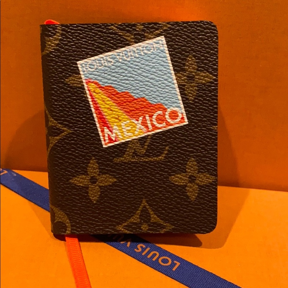 ❤️ RARE Louis Vuitton Mini Jules Monogram Notebook